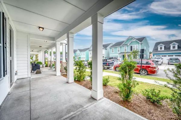 Ravenel, SC 29470,1005 Swamp Harrier Ave
