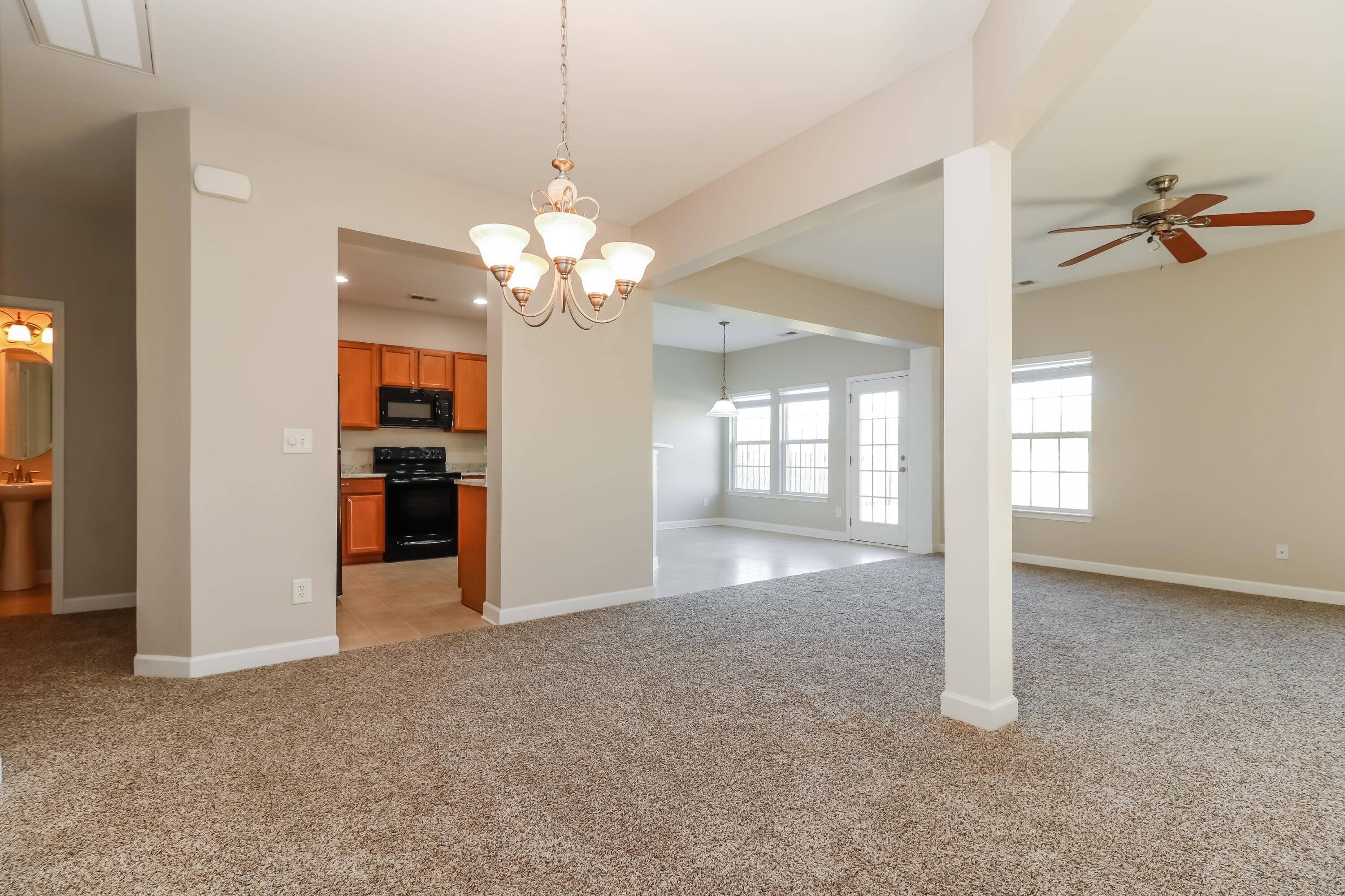 Ladson, SC 29456,2086 Clipstone Dr