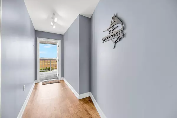 Folly Beach, SC 29439,2395 Folly Rd #4f