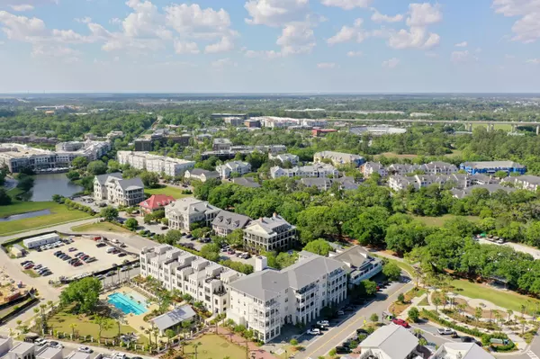 Charleston, SC 29492,301 Longshore St #423