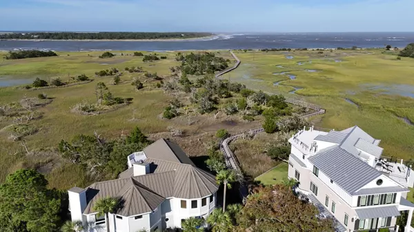 Isle Of Palms, SC 29451,3 Seagrass Ln