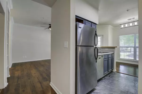 James Island, SC 29412,700 Daniel Ellis Dr #5105