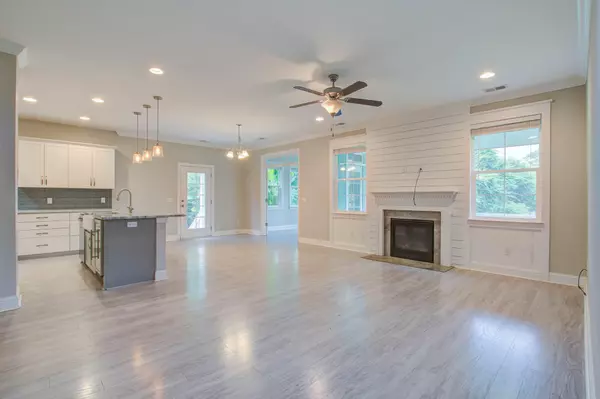 Charleston, SC 29412,821 Riverton Way