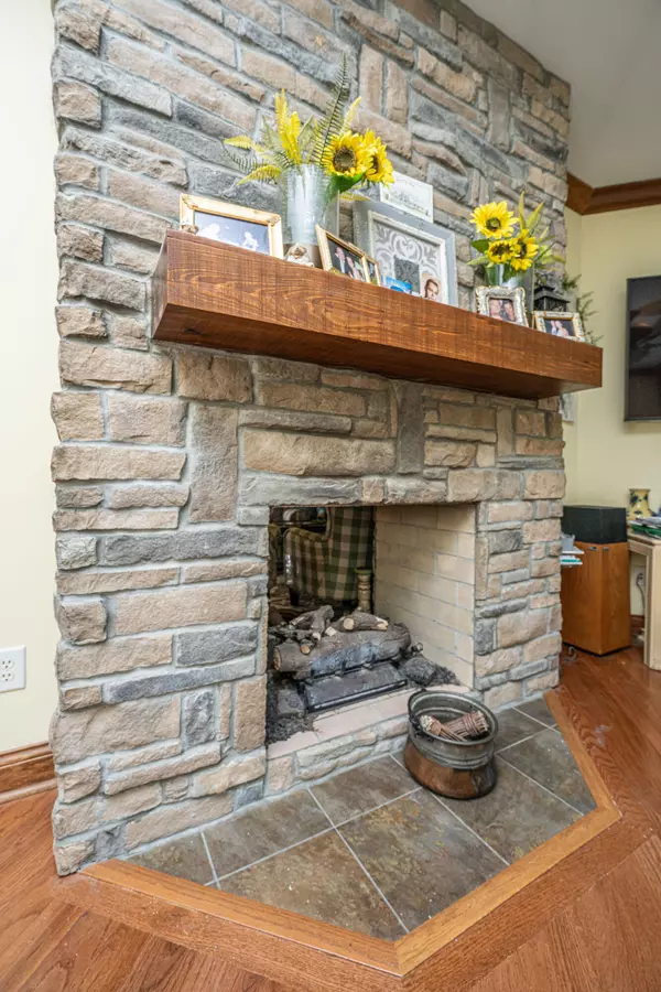 Harleyville, SC 29448,1342 1st Bend Rd