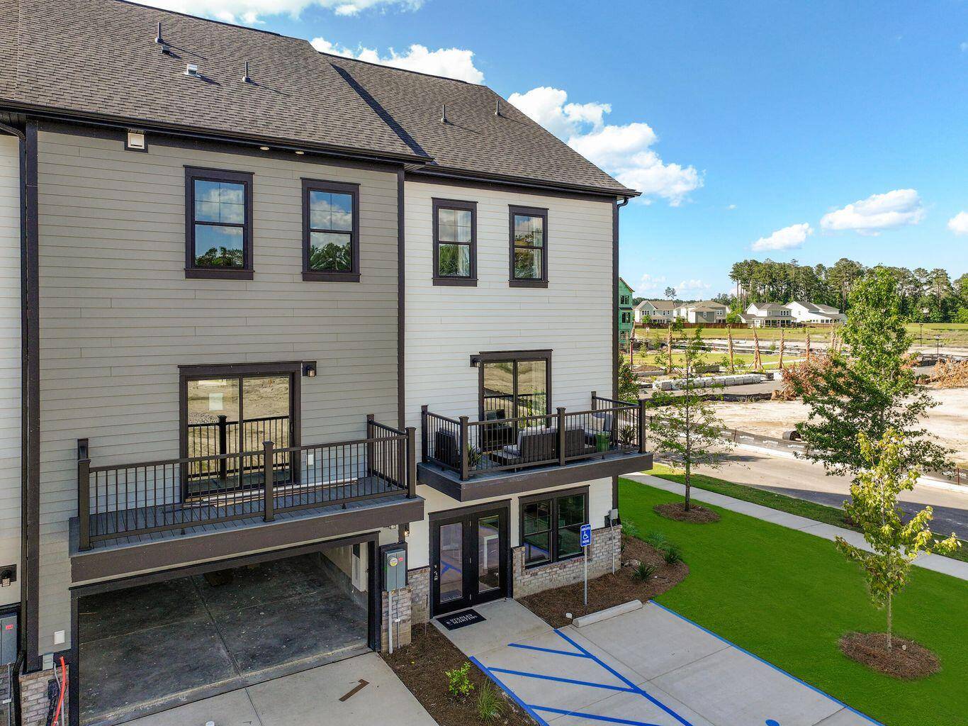 Summerville, SC 29486,548 Scholar Way
