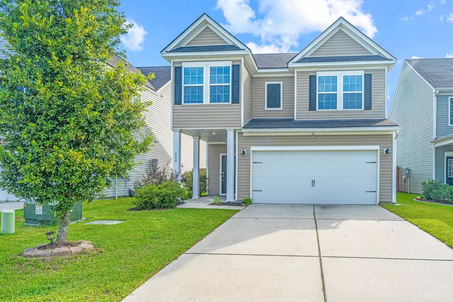 828 Redbud Ln, Summerville, SC 29486