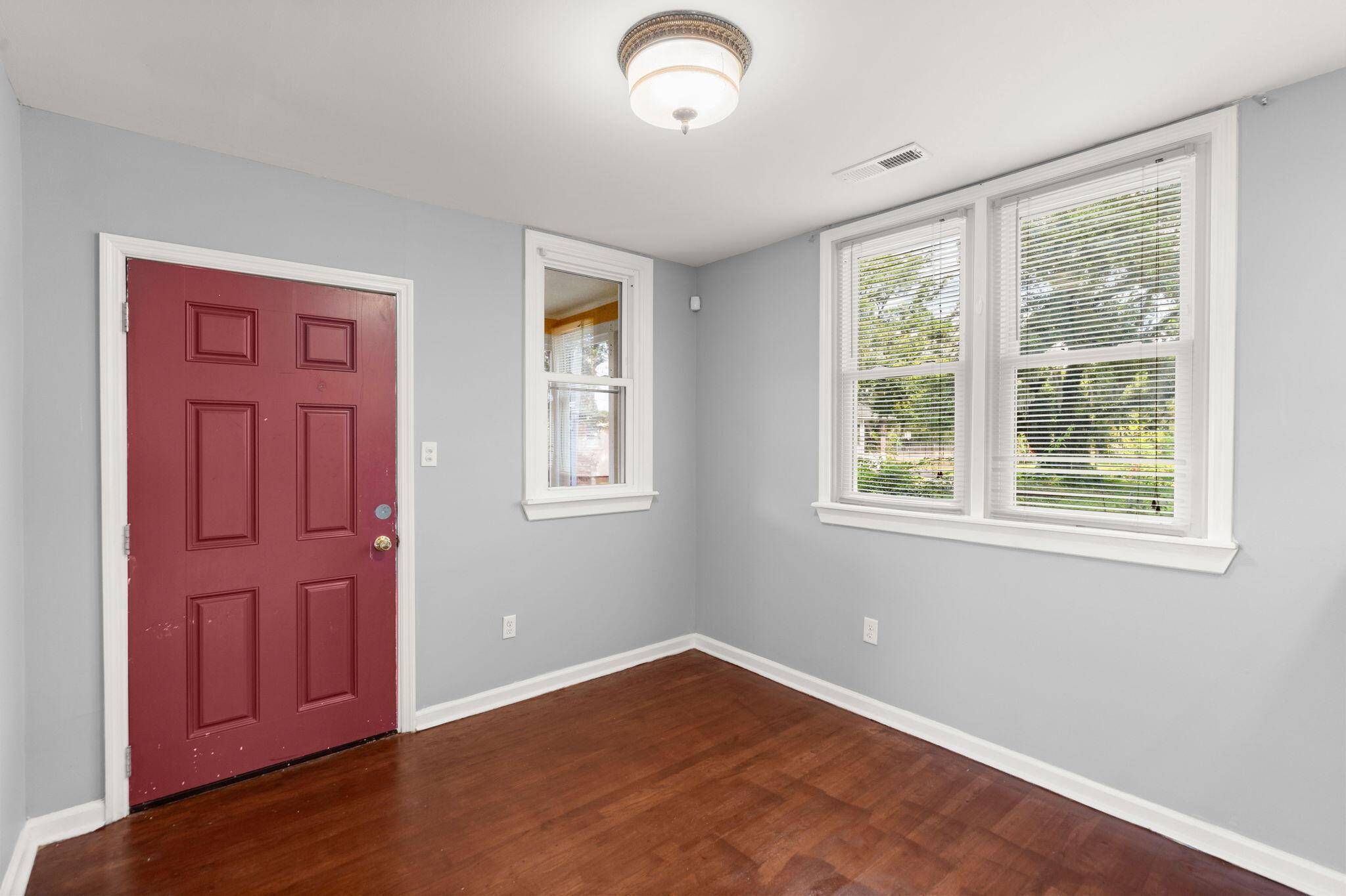 Charleston, SC 29407,958 Battery Ave