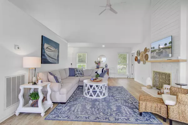 Manning, SC 29102,1106 Shore Dr