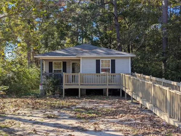 662 Main Rd, Johns Island, SC 29455