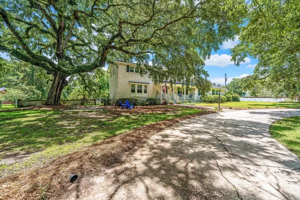 Goose Creek, SC 29445,113 The Oaks Ave