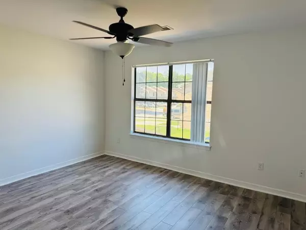 North Charleston, SC 29418,5727 Dewsbury Ln