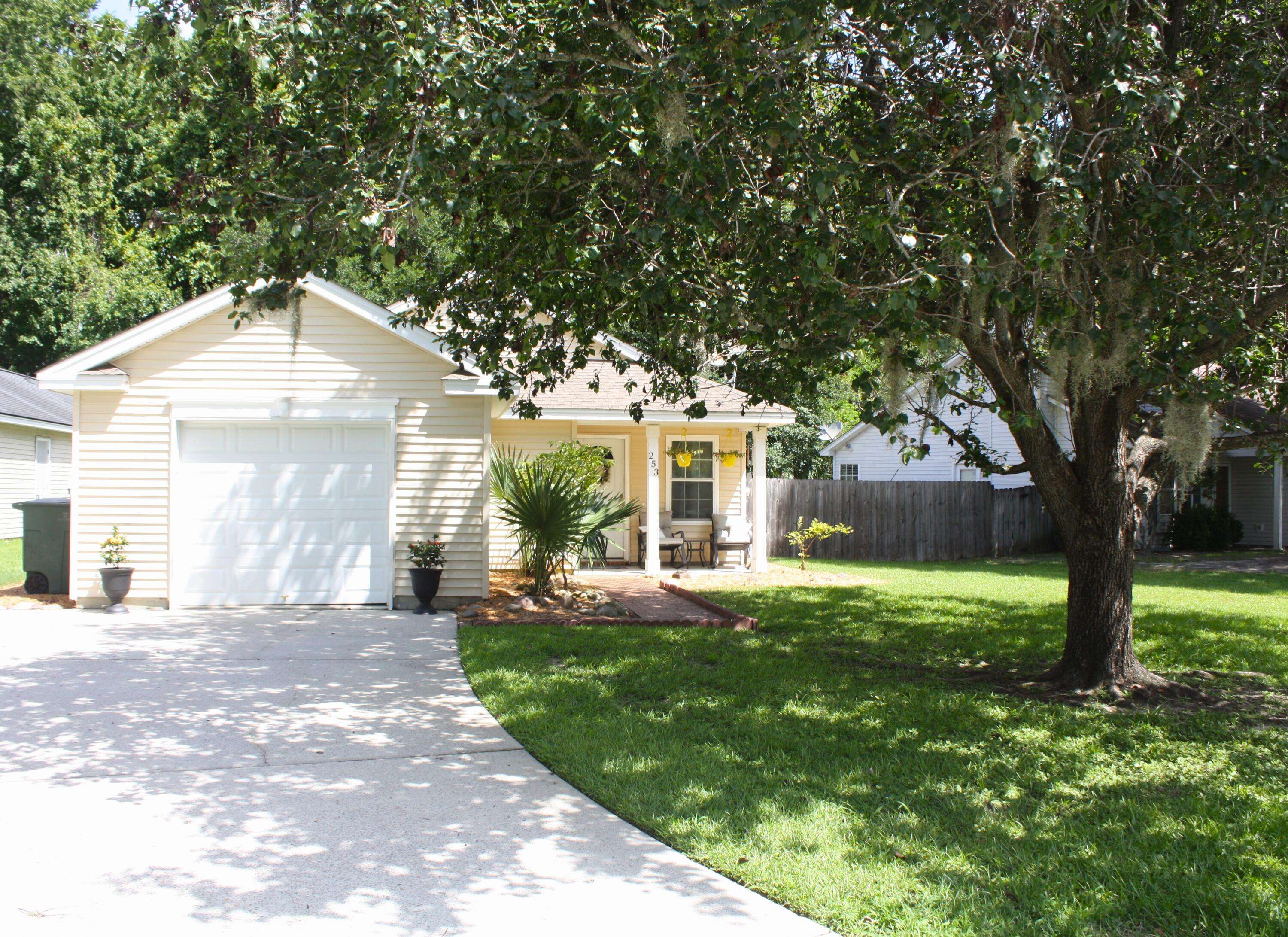 253 Muirfield Pkwy, Charleston, SC 29414