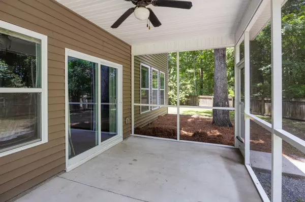 North Charleston, SC 29420,8464 Athens Way