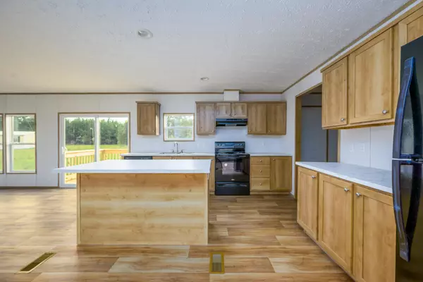 Bowman, SC 29018,201 Grassy Ln