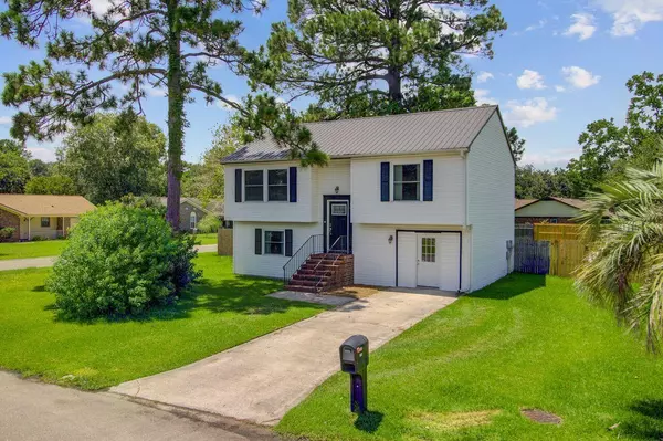 101 Marion Ct, Summerville, SC 29486