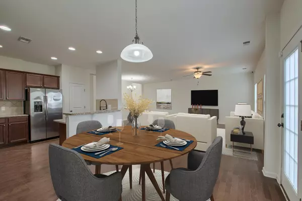 Summerville, SC 29483,212 Longford Dr