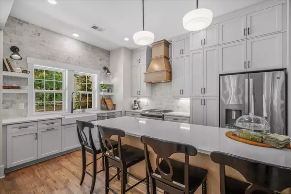 32 Middleton Oaks Rd, Charleston, SC 29414