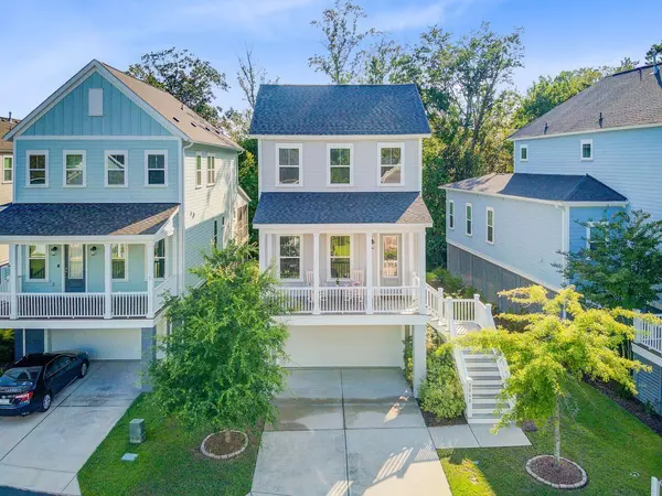 3008 Evening Tide Dr, Hanahan, SC 29410