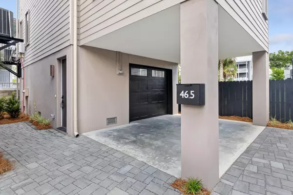 Charleston, SC 29403,46.5 Cooper St