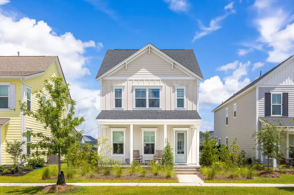 Summerville, SC 29486,680 Blueway Ave