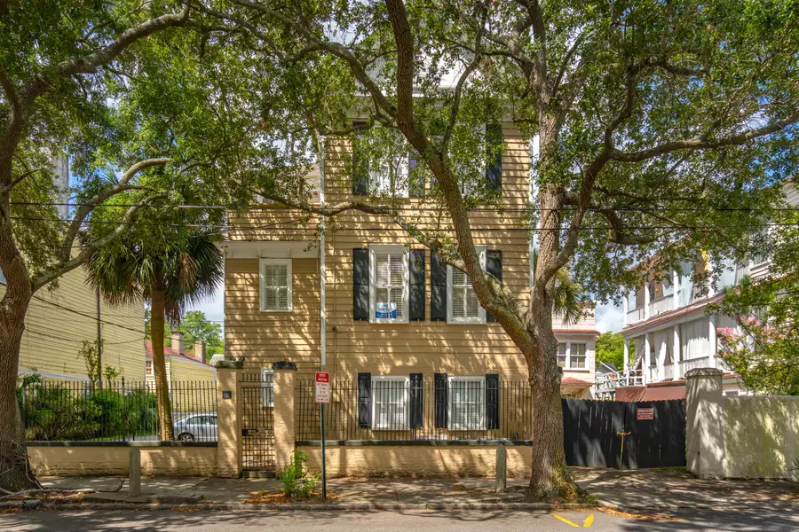 33 Pitt St #9, Charleston, SC 29401