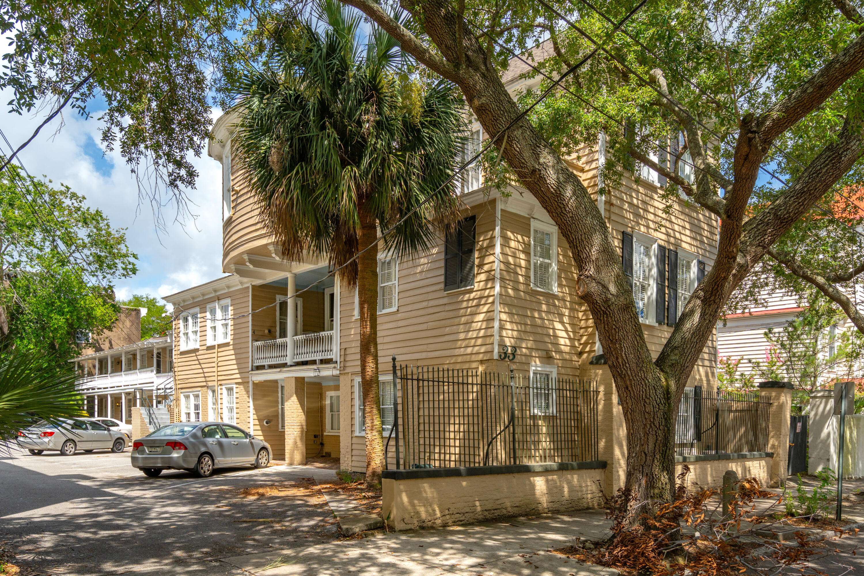 Charleston, SC 29401,33 Pitt St #9
