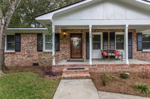 Ladson, SC 29456,104 County Rd S-18-514