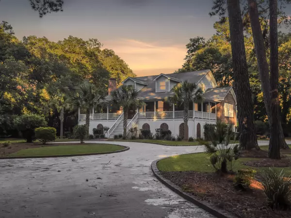 Summerville, SC 29483,102 Flud St