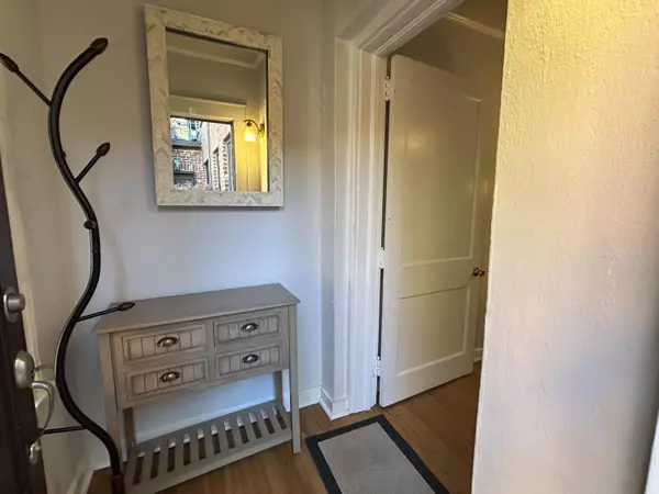 Charleston, SC 29401,117 Church St #A