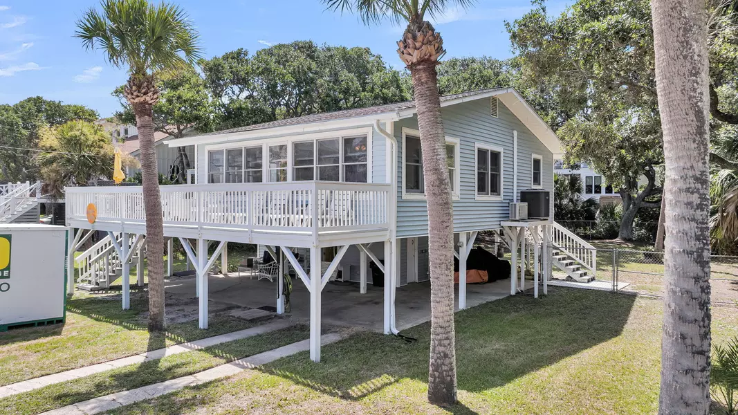 705 Palmetto Blvd, Edisto Beach, SC 29438