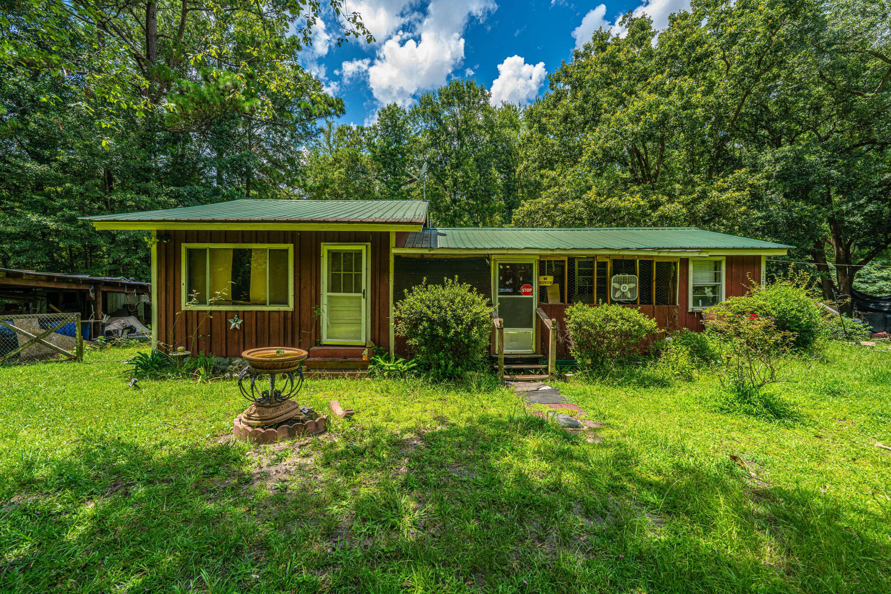 Cordesville, SC 29434,128 Sandridge Ln