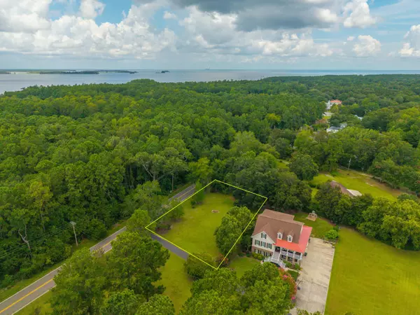 Pinopolis, SC 29469,1748 Pinopolis Rd