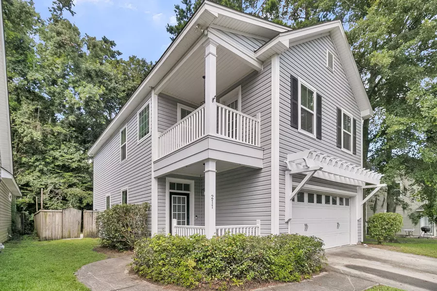 211 Recess Dr, Ladson, SC 29456