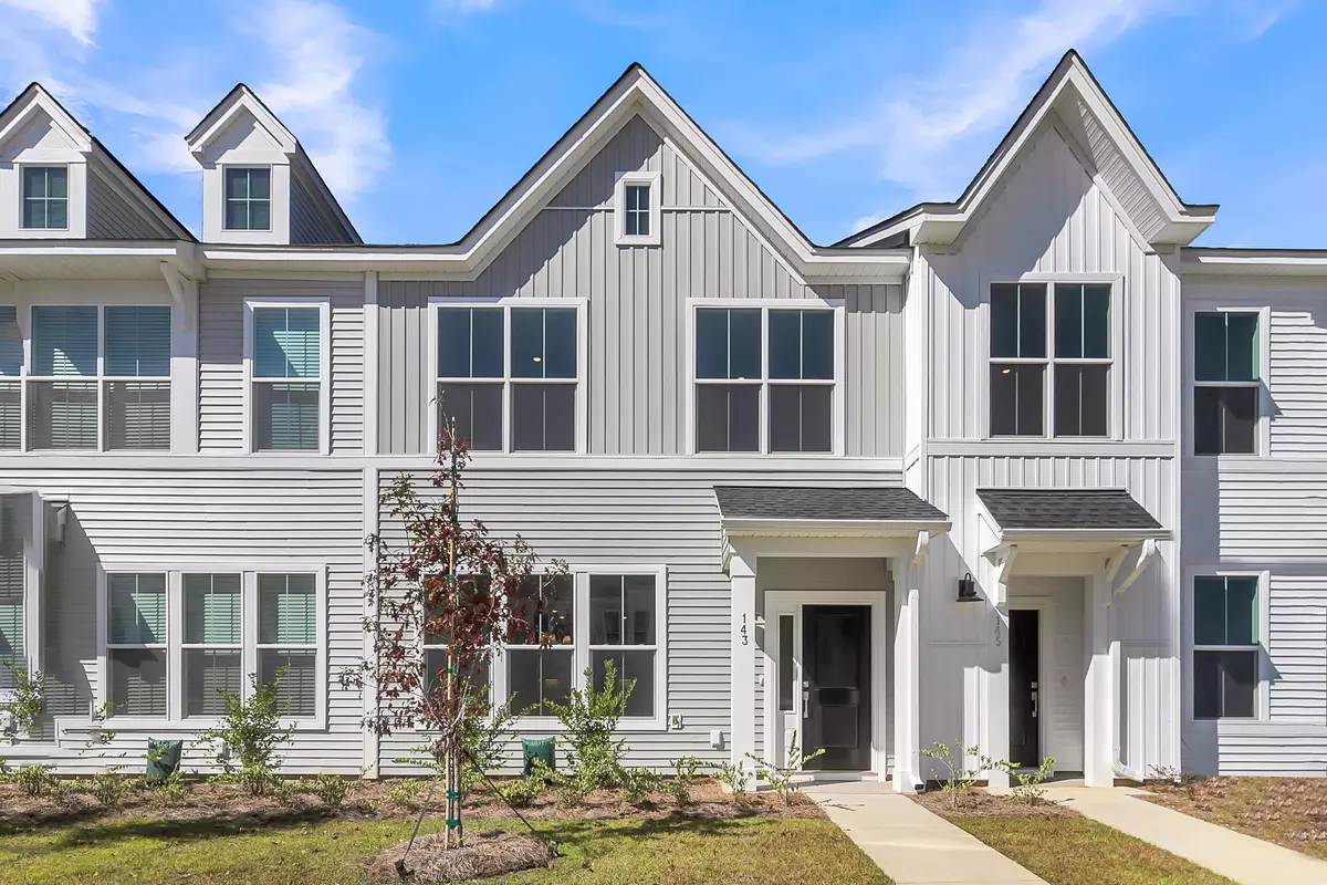 Summerville, SC 29483,143 Brown Swiss Cir