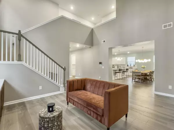 Summerville, SC 29483,69 Red Bluff St