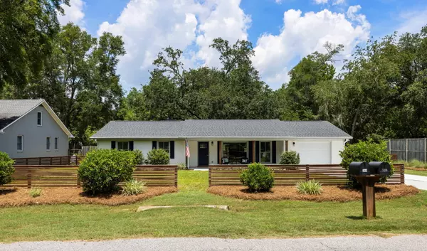 344 4th Ave, Mount Pleasant, SC 29464