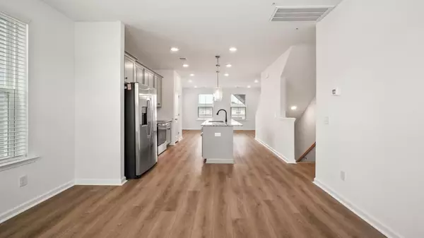 North Charleston, SC 29418,4633 Forest Hills Dr #1502