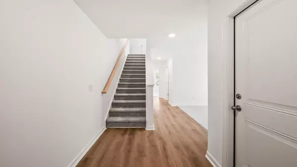 North Charleston, SC 29418,4633 Forest Hills Dr #1402