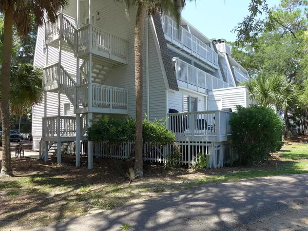 Edisto Island, SC 29438,258 Driftwood Ln