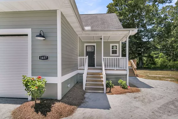 Summerville, SC 29483,1657 Dawson Branch Rd
