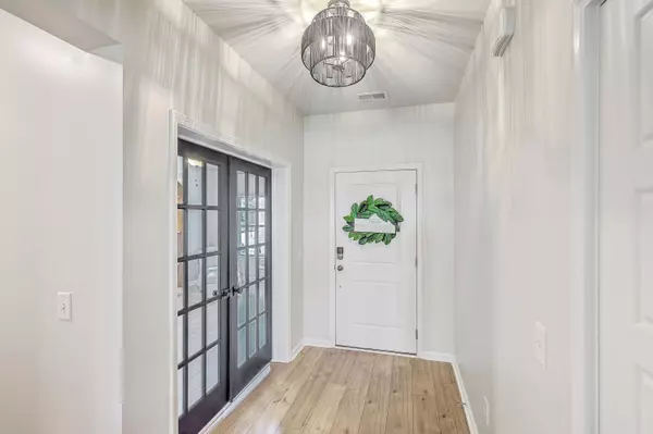 Summerville, SC 29485,109 Spotted Way