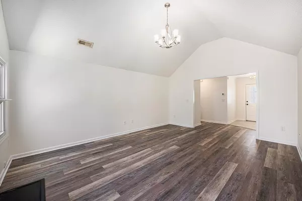 Hanahan, SC 29410,1704 Falcon Cove Ln