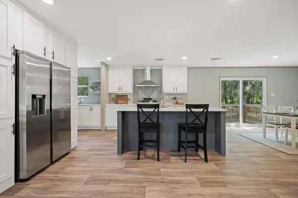 Cross, SC 29436,646 Country Pond Ln