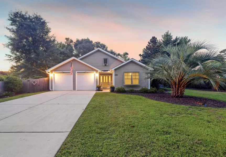 1617 Southwick Dr, Johns Island, SC 29455