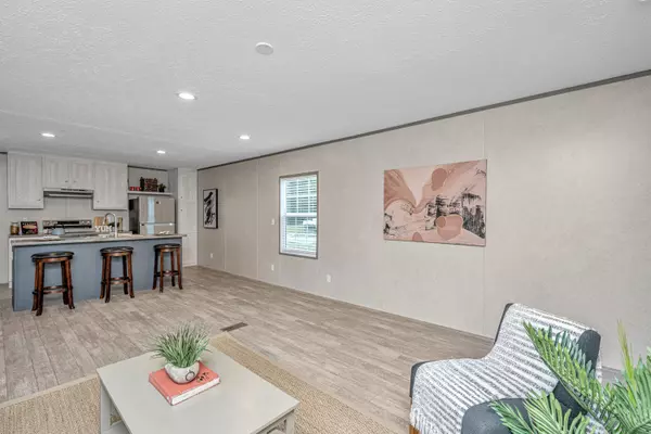 Cross, SC 29436,111 Sandy Oaks Ln