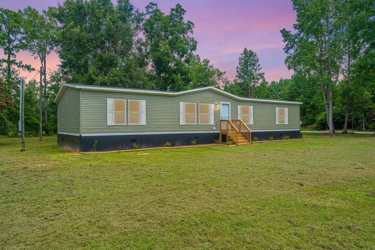Saint Stephen, SC 29479,606 Rabbitpatch Ln
