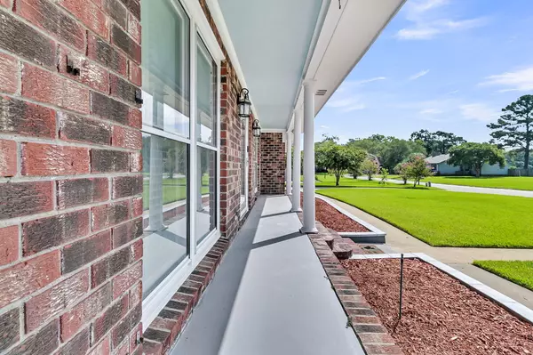 North Charleston, SC 29418,4326 Waterview Cir