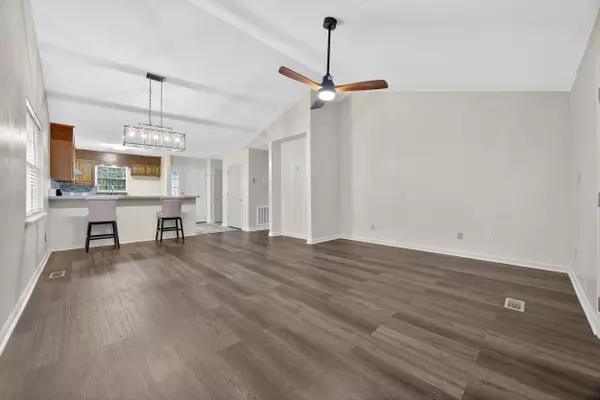 Summerton, SC 29148,1060 Golf Villa Way