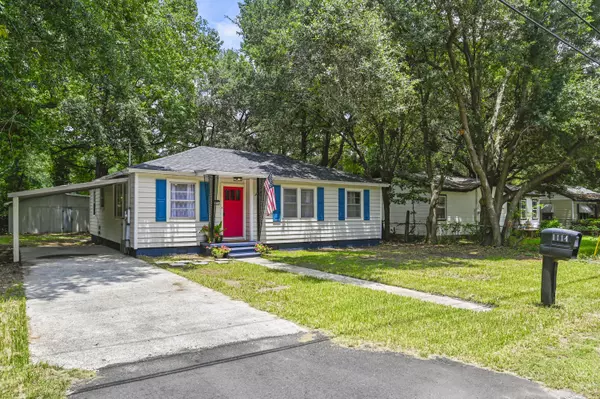 1114 Melvin Dr, Hanahan, SC 29410