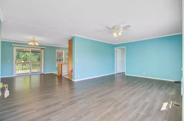 Cross, SC 29436,262 Eagle Terrace Trl